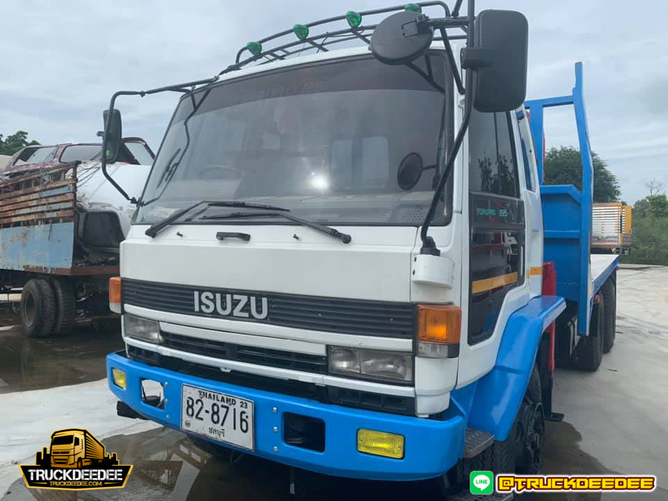 ISUZU FVM เครื่อง 195 เครน 3.6 ตัน 3 ท่อน พื้นเรียบ